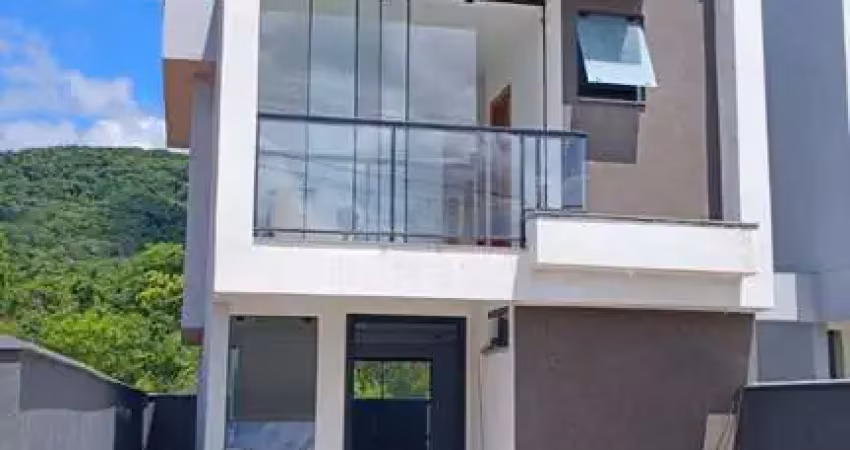 Casa com 3 quartos à venda na Rua Ivo Vicente Coelho, 112, Forquilhas, São José