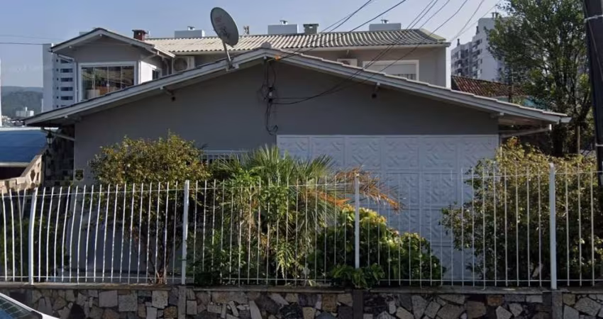 Casa com 5 quartos à venda na Rua Alessandro Alberto de Oliveira, 2345, Ipiranga, São José
