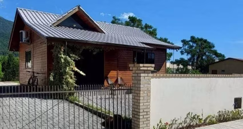 Casa com 2 quartos à venda na Manoel Paulo da Silveira, 98, Praia de Fora, Palhoça