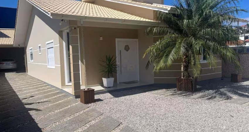 Casa com 3 quartos à venda na Rua Carlos Becker, 98, São Francisco, Santo Amaro da Imperatriz