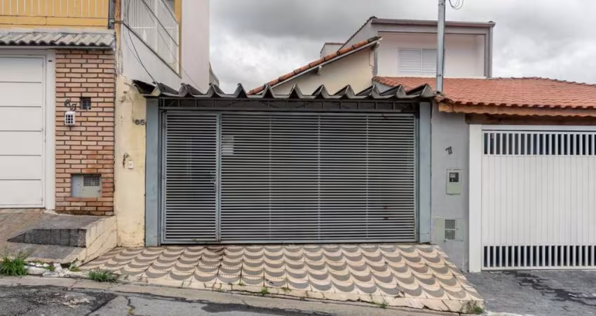 Casa para Venda em São Paulo, Jardim Santa Cruz (Campo Grande), 1 dormitório, 2 banheiros, 2 vagas