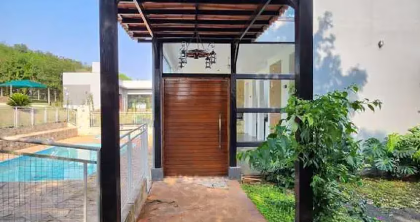 ESTÂNCIA CABRAL - R$ 1.600.000 - Casa à venda, 3 suítes, 327 m², 2000m de terreno, 13 Vagas, Londri