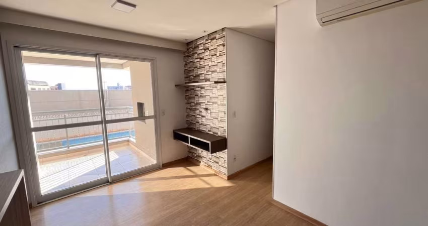 SPOT CENTRO - R$519.000,00 - Apartamento à venda, com 2 dormitórios (1 suíte), 57 m² , 1 Vaga - Cen