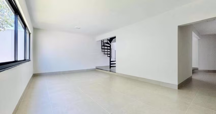 JARDIM MEDITERRÂNEO - R$ 2.750.000 - Casa em rua à venda – Londrina, Paraná