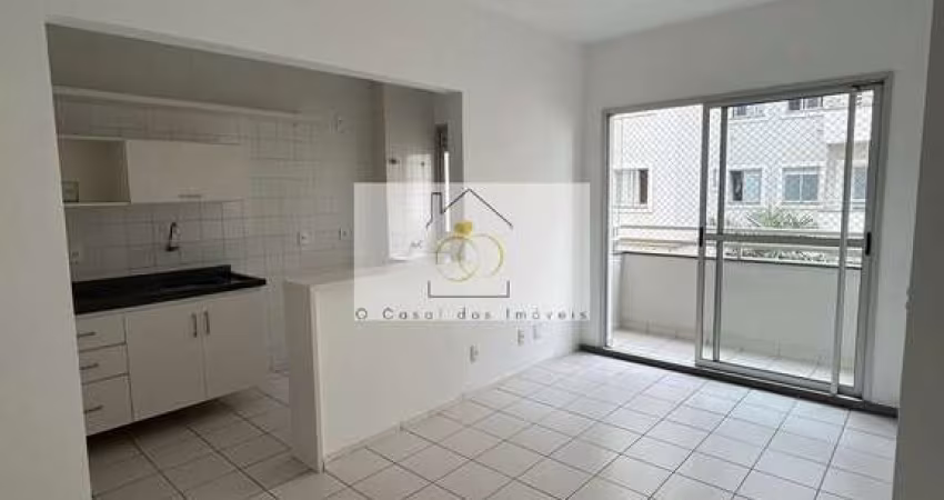 Apartamento com sacada e cozinha mobiliada no Parque Jamaica