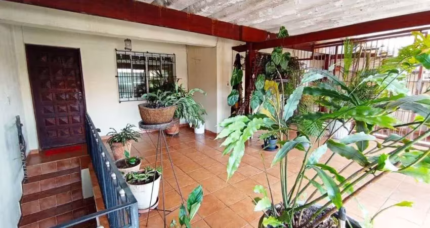 Imóvel com 3 casas de renda , 405 m² por R$ 400.000 - Jardim Maria Aparecida - Guarulhos/SP. Próximo ao Cocaia