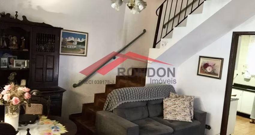 Sobrado à venda no Bom Clima - 161,00 ms² - 3 dormitórios - 1 suítes - sala - cozinha - lavanderia - 2 vagas.