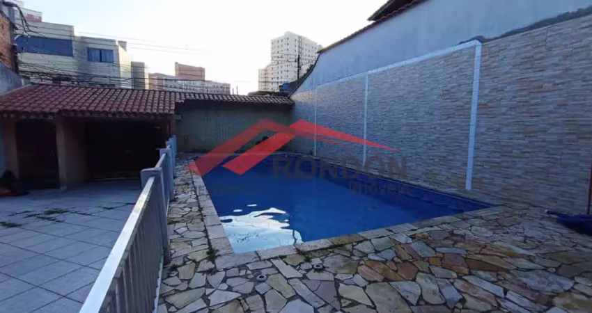 Sobrado  com piscina à venda localizado no Jardim Santa Cecília