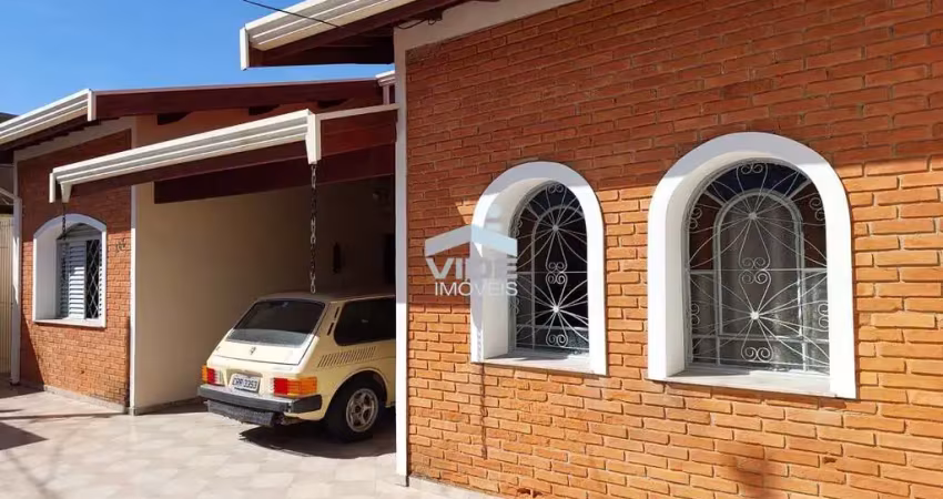 Vendo ou alugo execelente casa em campinas  na vila industrial com dois quartos sendo um suite quintal com  area de  churrasqueira e piscina