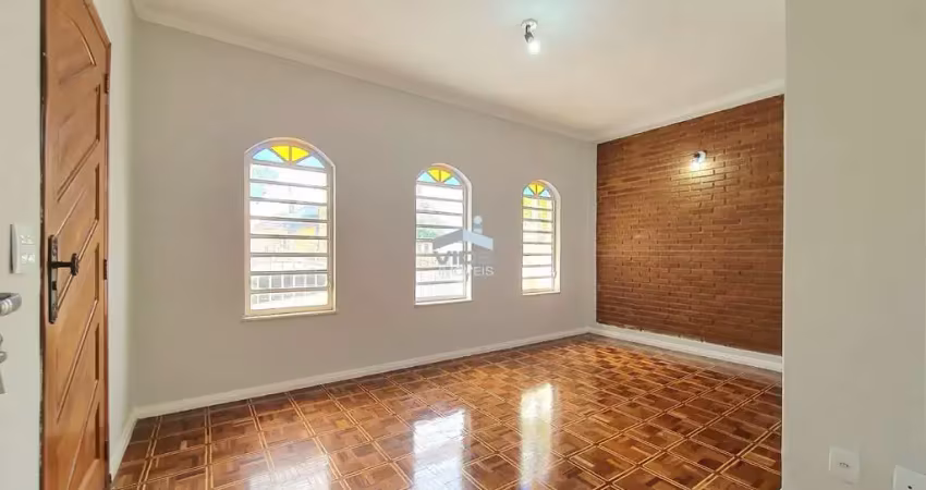 Casa com 3 quartos para alugar na Rua José Carlos Laselva, 125, Cambuí, Campinas