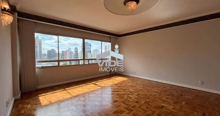 Apartamento alugo no cambuí, campinas, três quartos, centro de convivência.