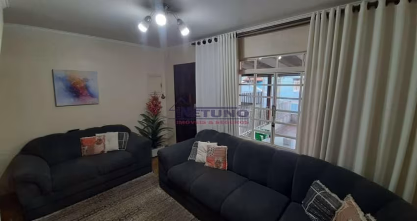 Ótimo sobrado na Vila Gustavo  com 02 dorms,  sala, cozinha, 01 vaga, em ótima  localização.
