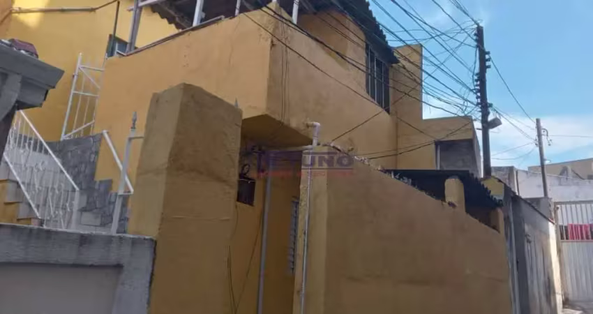 Casas para renda na vila medeiros com 03 casas com 01 dorm, cozinha, wc e  lavanderia (sem vaga).