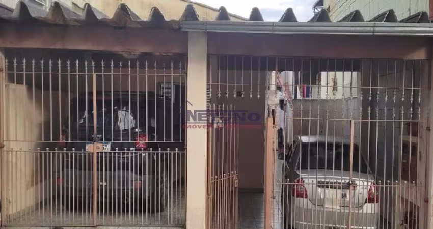 Casa térrea na Vila Medeiros, 02 dorms, sala, cozinha, wc e 02 vagas- e + edicula com wc nos fundos
