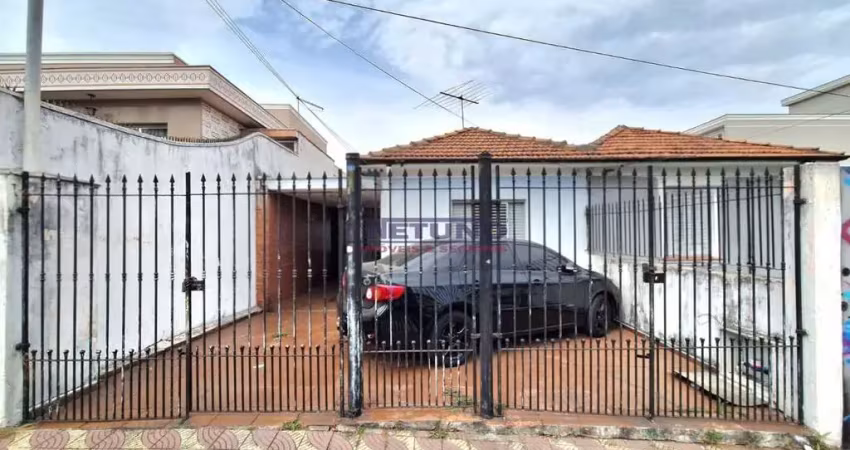 Casa térrea na vila guilherme com 2 quartos, amplo quintal e 2 vagas