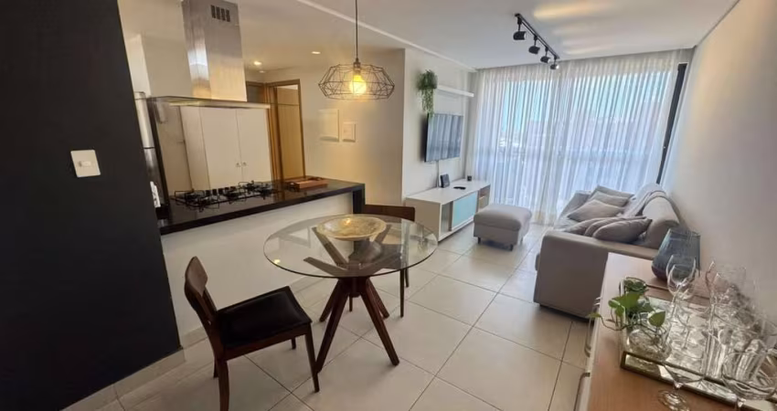 Apartamento mobiliado com 2 quartos próximo da praia no bairro de Manaíra