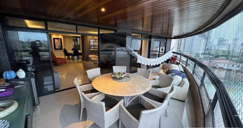 Apartamento com 200 m² e 3 quartos no Miramar