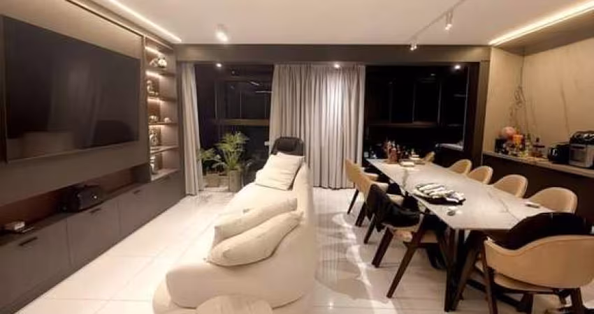 Apartamento com 2 suítes todo ambientado no bairro de Manaíra
