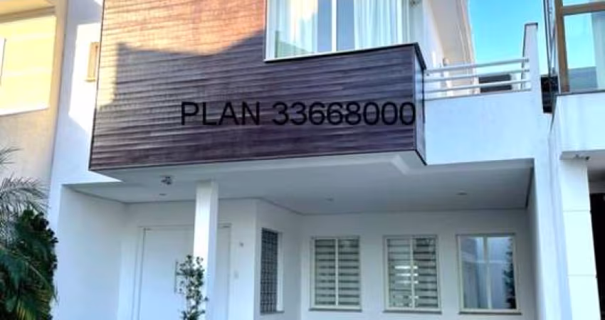 Casa de luxo no Condomínio Ecoville: 3 quartos, 1 suíte, 3 salas, 4 banheiros, 4 vagas, 229,53 m² - Porto Alegre-RS.