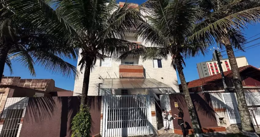 Apartamento 2 dormitórios em mongaguá 50 metros da  praia .