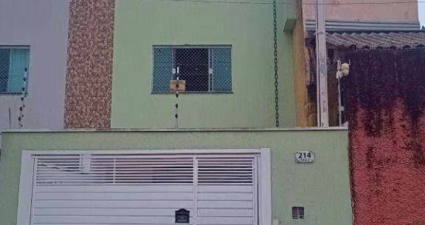 Sobrado com 3 dormitórios à venda, 138 m² por R$ 550.000,00 - Jardim do Estádio - Santo André/SP