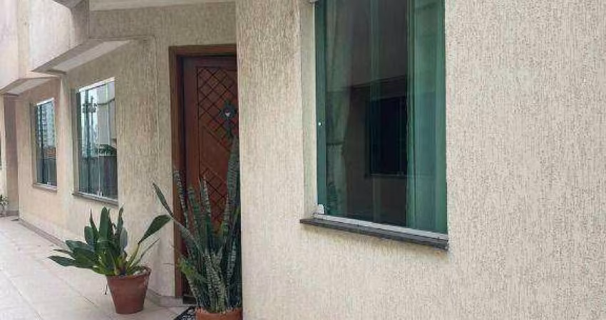 Sobrado com 3 dormitórios à venda, 188 m² por R$ 720.000,00 - Vila Scarpelli - Santo André/SP