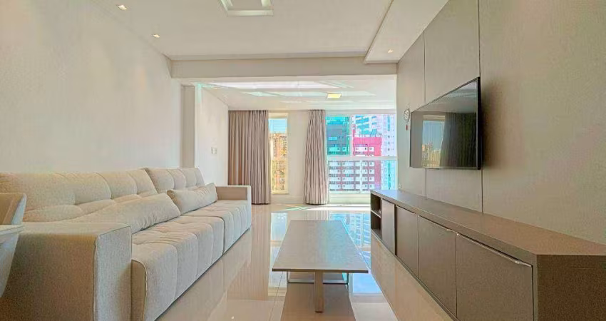APARTAMENTO MOBILIADO COM VARANDA GOURMET NO EDIFÍCIO LA BRISE RESIDENCE localizado em Balneário Camboriú.