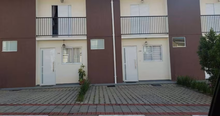Casa de Condomínio á venda na Chácara Faggion em Suzano