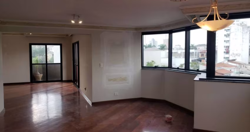 Apartamento a venda com 4 dormitórios e 3 suítes com closet, 4 vagas - Água Fria