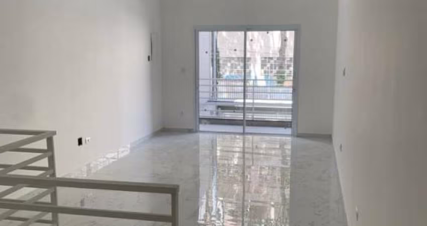 Sobrado à Venda no Lauzane Paulista com 3 Suítes, Área Gourmet e 2 vagas