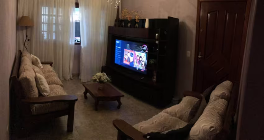 Casa de 4 dormitórios, com suíte e 2 vagas de garagem para venda no Jardim Modelo