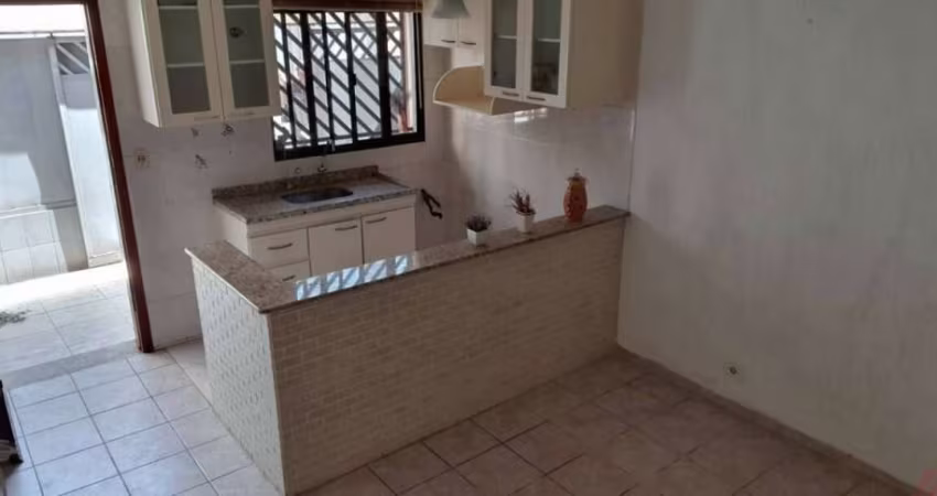 CASA  DE 1 DORMITÓRIO A VENDA NA VILA ESTER