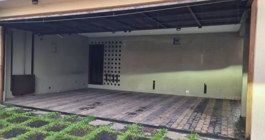 Sobrado com 4 quartos e 7 banheiros e 5 vagas para venda e locação vila aurora