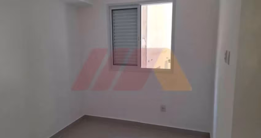 Apartamento no bairro santa teresinha com 2 dormitórios e banheiro