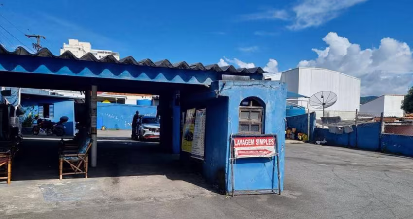 Ponto comercial para alugar, ótima localização, amplo espaço para estacionamento  ou lava rápido.