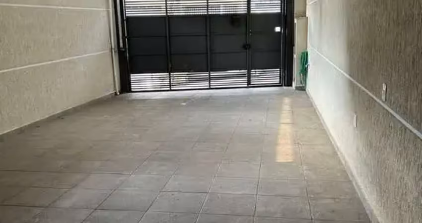 Sobrado a venda com 3 suítes e 3 vagas de garagem com 152 metros na água fria