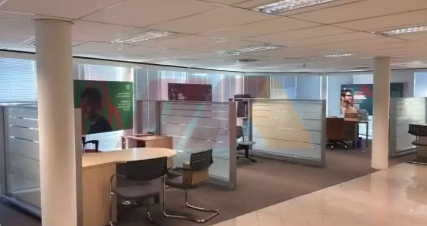 Galpão comercial para locação e infraestrutura completa em região nobre da lapa