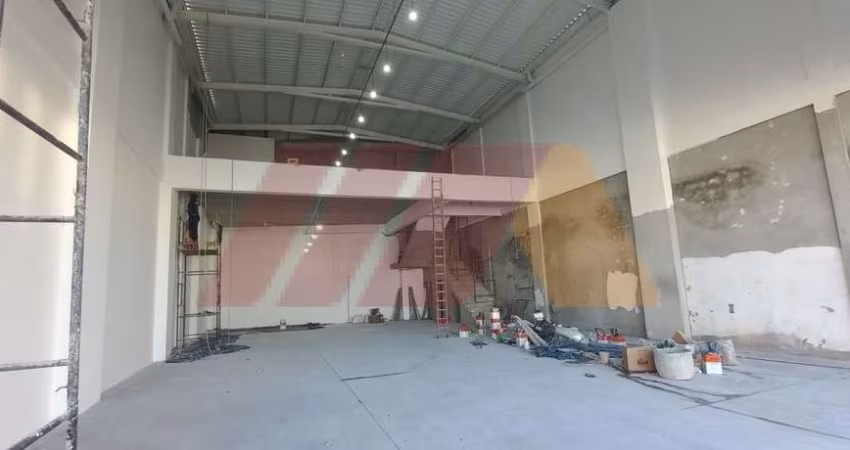 Galpão novo de 460 metros para locação, com mezanino, na região do Carandiru