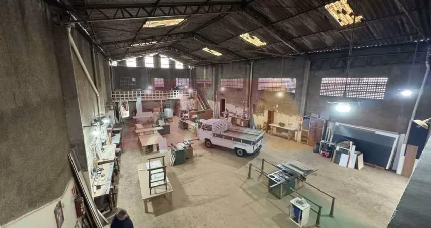 Galpão comercial para locação com 800 metros na vila amália