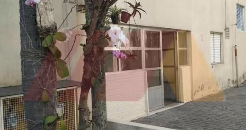 Apartamento venda ou locação 1 dormitório. sala ampla, cozinha, banheiro e lavanderia