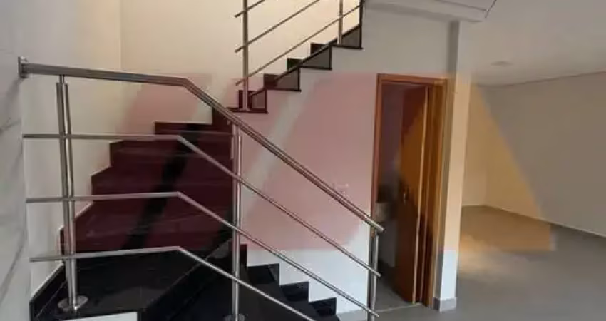 Casa para venda de 3 dormitórios e 2 vagas de garagem na pauliceia próxima ao metro