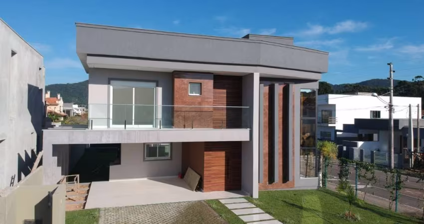 Casa à Venda em São João do Rio Vermelho - 212mt2  por R$1.390.000