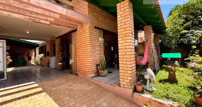 Casa 4 Dormitórios em Ingleses - Florianópolis à Venda