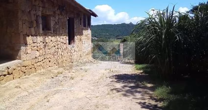 Sítio à Venda em Vargem Grande, Florianópolis - R$3.500.000