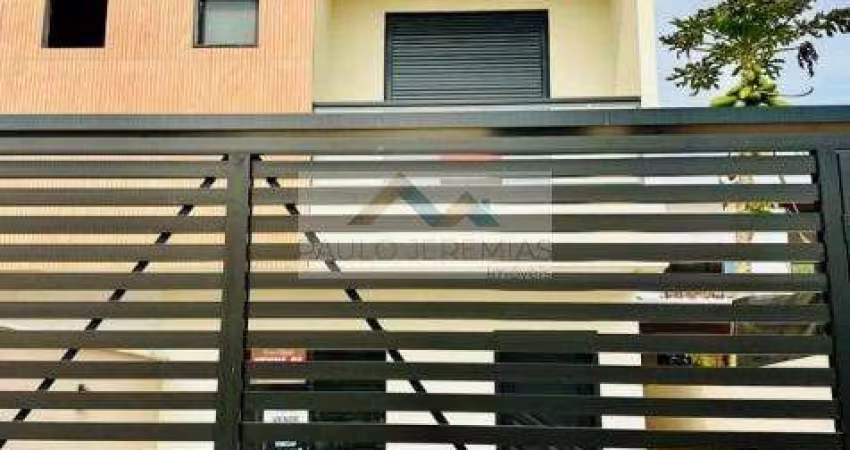Casa Sobrado em São João do Rio Vermelho - 3 Dorms por R$459k