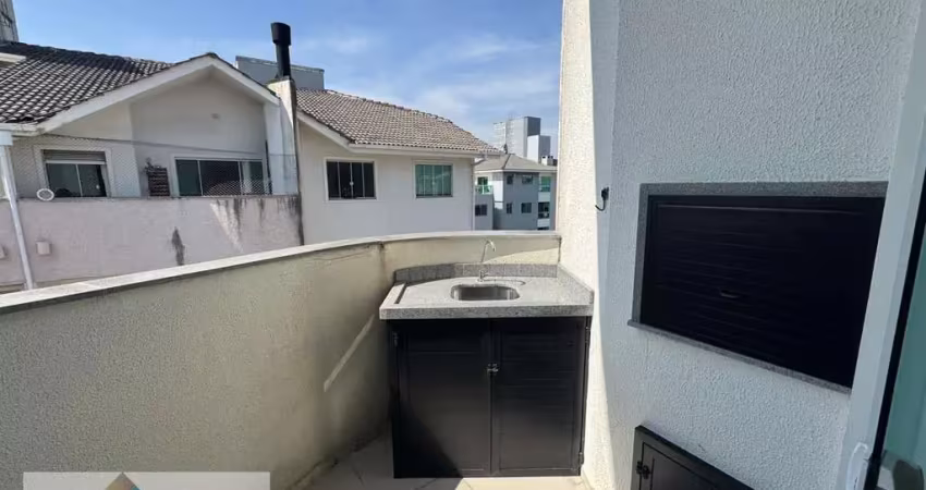 Cobertura à venda nos ingleses centro, florianópolis: 174m², 3 dormitórios, 1 suíte, 2 banheiros. confira!