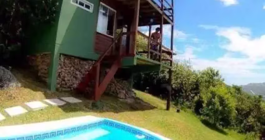 Casa à venda em Praia da Silveira, Garopaba: 78m², 2 dormitórios, 1 banheiro. Oportunidade por R$ 650.000!