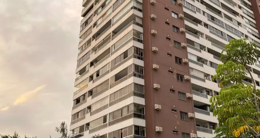 Apartamento na Barra -sala e quarto-74m2.