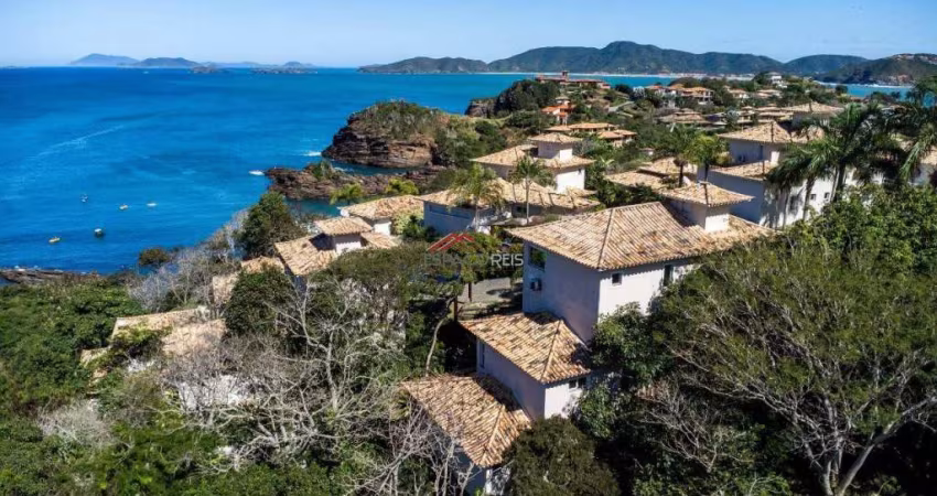 Oportunidade!! Casa triplex em Condominio Exclusivo com Vista Deslumbrante