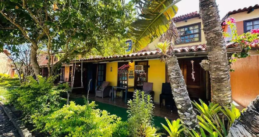 Casa em Condomínio a 400 metros da praia.